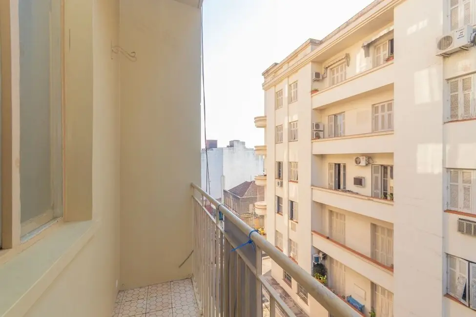 Foto 5 de Apartamento com 2 quartos à venda, 56m2 em Floresta, Porto Alegre - RS