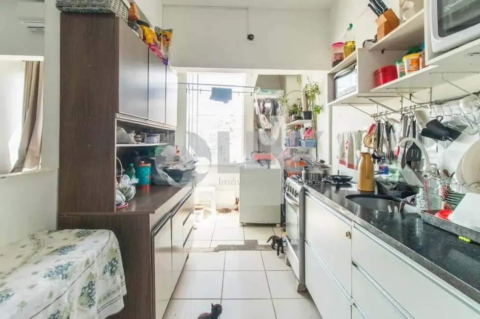 Apartamento com 2 quartos à venda, 64m2 em Centro Histórico, Porto Alegre - RS - imagem 5 Foto 5 de Apartamento com 2 quartos à venda, 64m2 em Centro Histórico, Porto Alegre - RS