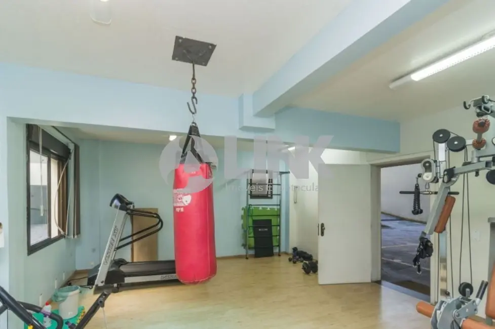 Apartamento com 2 quartos à venda, 70m2 em Mont Serrat, Porto Alegre - RS - imagem 8 Foto 8 de Apartamento com 2 quartos à venda, 70m2 em Mont Serrat, Porto Alegre - RS