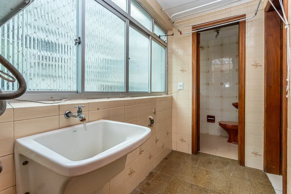 Apartamento com 3 quartos à venda, 124m2 em Petrópolis, Porto Alegre - RS - imagem 9 Foto 9 de Apartamento com 3 quartos à venda, 124m2 em Petrópolis, Porto Alegre - RS