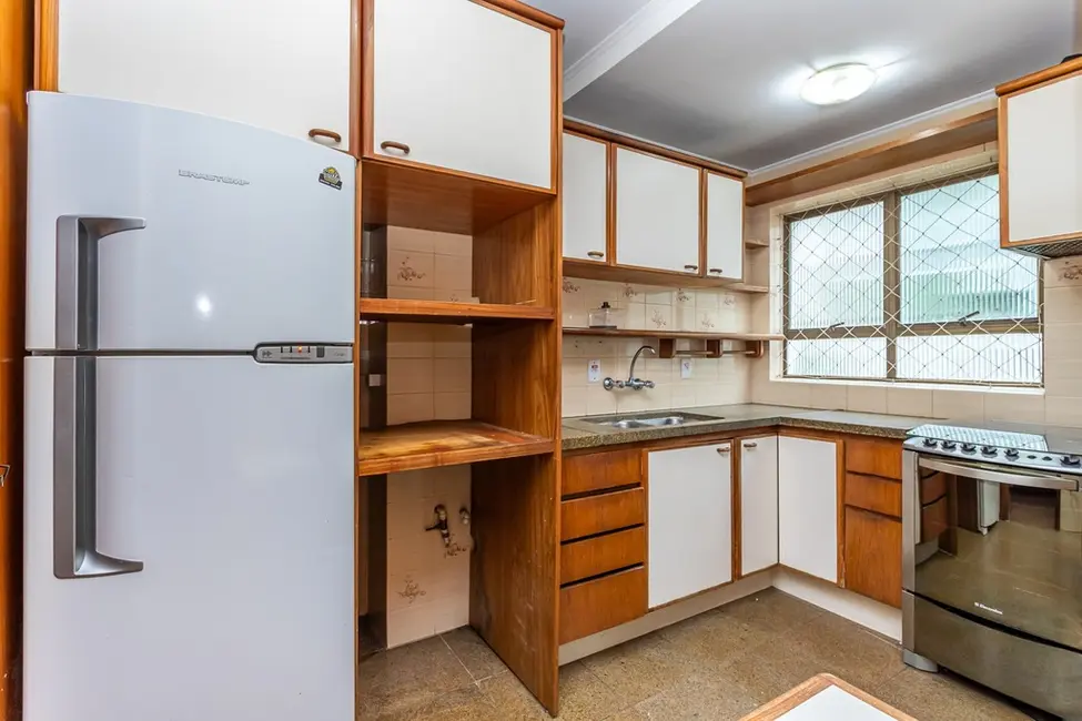 Apartamento com 3 quartos à venda, 124m2 em Petrópolis, Porto Alegre - RS - imagem 8 Foto 8 de Apartamento com 3 quartos à venda, 124m2 em Petrópolis, Porto Alegre - RS