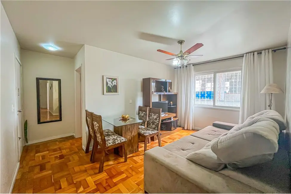 Foto 3 de Apartamento com 2 quartos à venda, 60m2 em Vila Ipiranga, Porto Alegre - RS