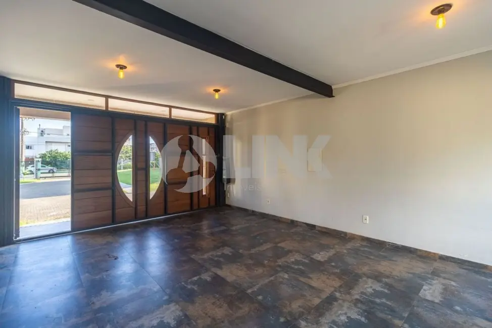 Casa de Condomínio com 2 quartos à venda, 130m2 em Jardim Itu, Porto Alegre - RS - imagem 2 Foto 2 de Casa de Condomínio com 2 quartos à venda, 130m2 em Jardim Itu, Porto Alegre - RS