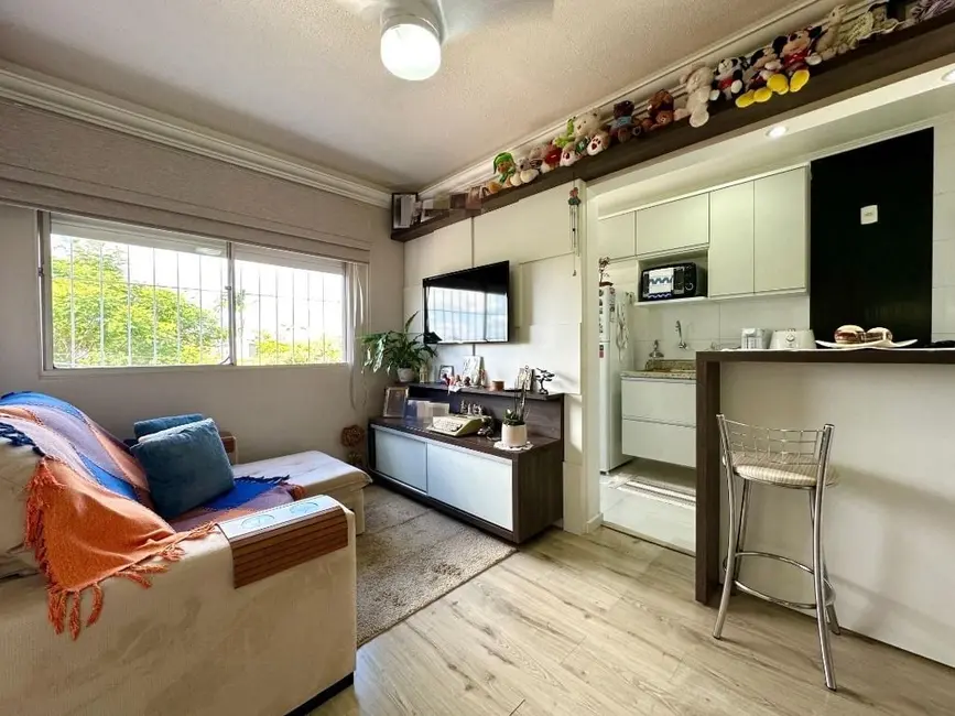 Apartamento com 1 quarto à venda, 32m2 em Santo Antônio, Porto Alegre - RS - imagem 2 Foto 2 de Apartamento com 1 quarto à venda, 32m2 em Santo Antônio, Porto Alegre - RS