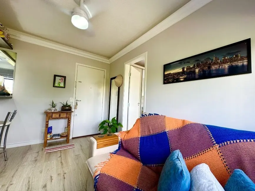 Apartamento com 1 quarto à venda, 32m2 em Santo Antônio, Porto Alegre - RS - imagem 5 Foto 5 de Apartamento com 1 quarto à venda, 32m2 em Santo Antônio, Porto Alegre - RS