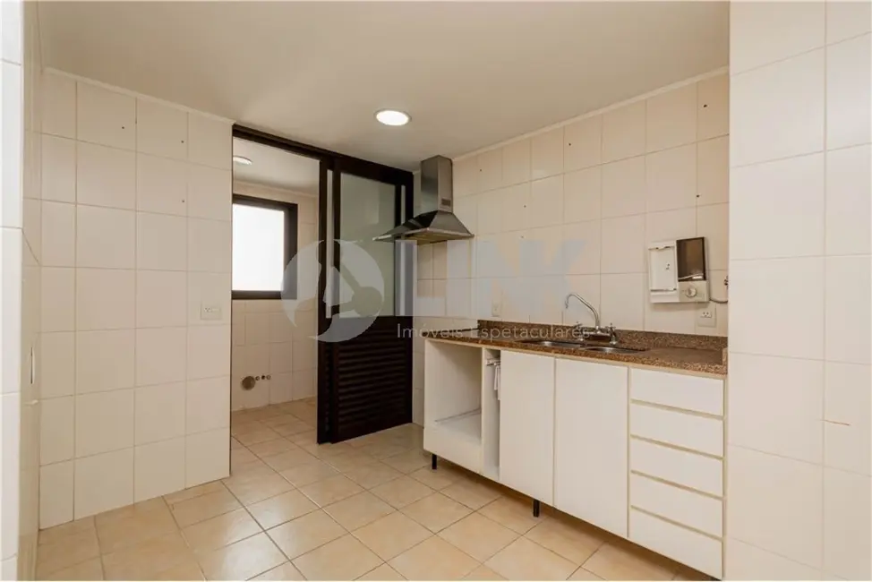 Apartamento com 3 quartos à venda, 118m2 em Menino Deus, Porto Alegre - RS - imagem 7 Foto 7 de Apartamento com 3 quartos à venda, 118m2 em Menino Deus, Porto Alegre - RS