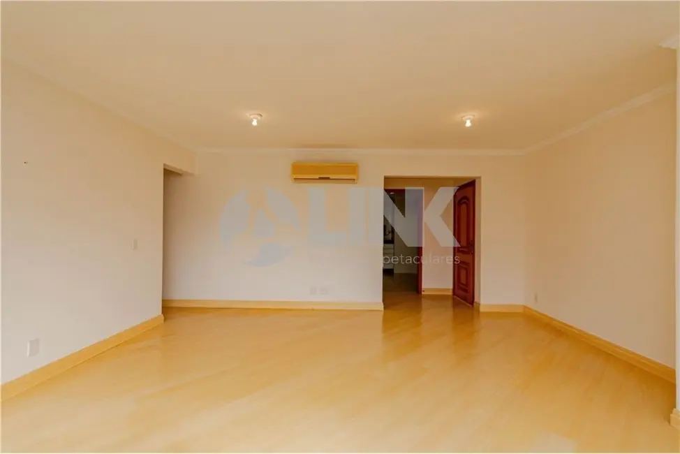 Apartamento com 3 quartos à venda, 118m2 em Menino Deus, Porto Alegre - RS - imagem 4 Foto 4 de Apartamento com 3 quartos à venda, 118m2 em Menino Deus, Porto Alegre - RS