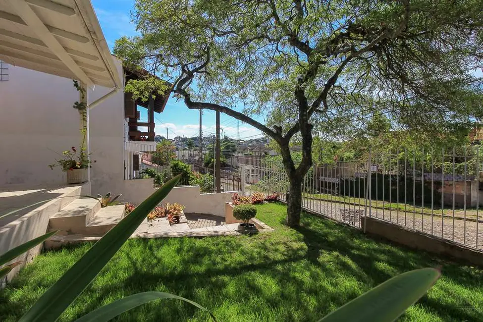 Casa com 2 quartos à venda, 99m2 em Espírito Santo, Porto Alegre - RS - imagem 3 Foto 3 de Casa com 2 quartos à venda, 99m2 em Espírito Santo, Porto Alegre - RS