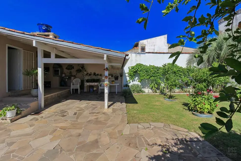 Casa com 2 quartos à venda, 99m2 em Espírito Santo, Porto Alegre - RS - imagem 6 Foto 6 de Casa com 2 quartos à venda, 99m2 em Espírito Santo, Porto Alegre - RS