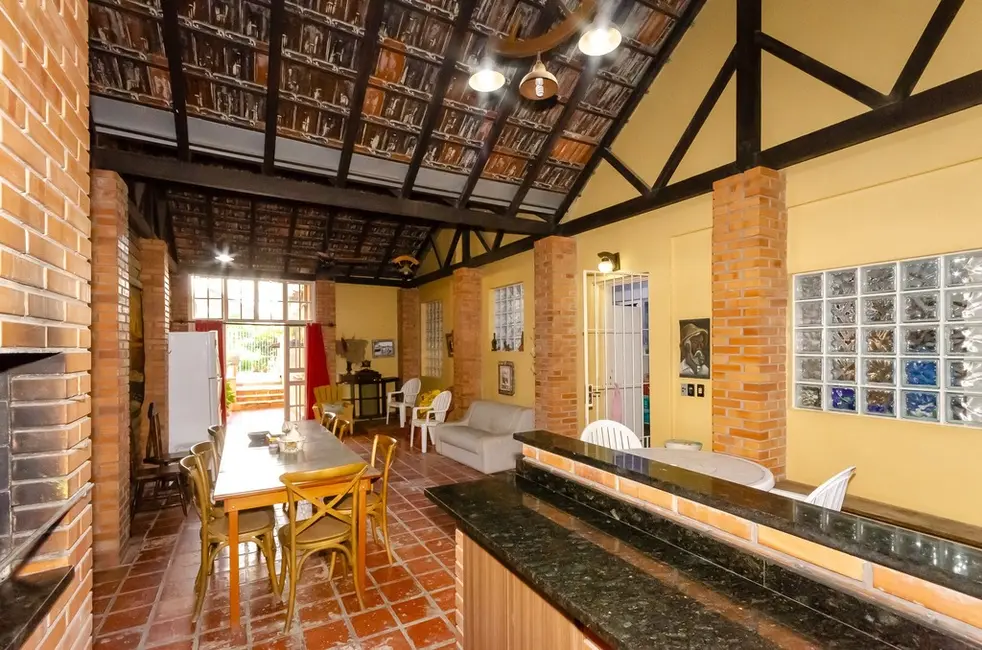 Casa com 4 quartos à venda, 332m2 em Petrópolis, Porto Alegre - RS - imagem 4 Foto 4 de Casa com 4 quartos à venda, 332m2 em Petrópolis, Porto Alegre - RS