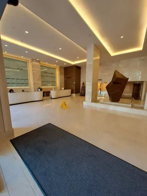 Foto 2 de Sala Comercial à venda, 114m2 em Cristo Redentor, Porto Alegre - RS