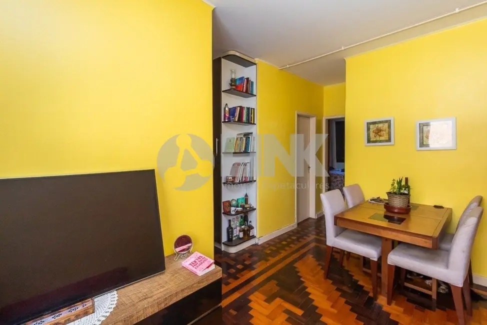 Apartamento com 2 quartos à venda, 55m2 em Independência, Porto Alegre - RS - imagem 4 Foto 4 de Apartamento com 2 quartos à venda, 55m2 em Independência, Porto Alegre - RS
