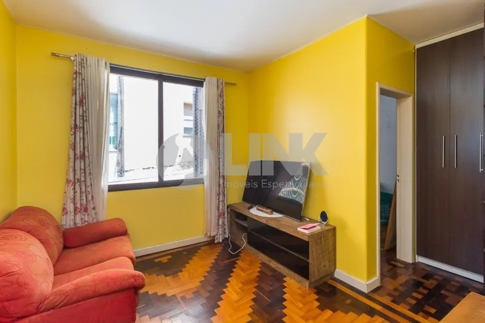 Foto 2 de Apartamento com 2 quartos à venda, 55m2 em Independência, Porto Alegre - RS