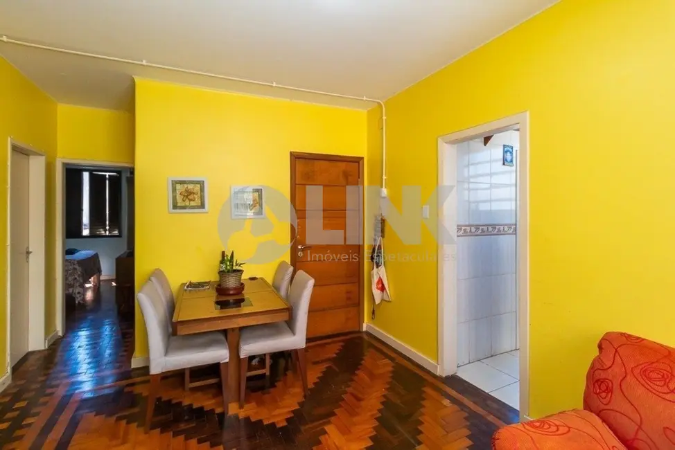 Apartamento com 2 quartos à venda, 55m2 em Independência, Porto Alegre - RS - imagem 3 Foto 3 de Apartamento com 2 quartos à venda, 55m2 em Independência, Porto Alegre - RS