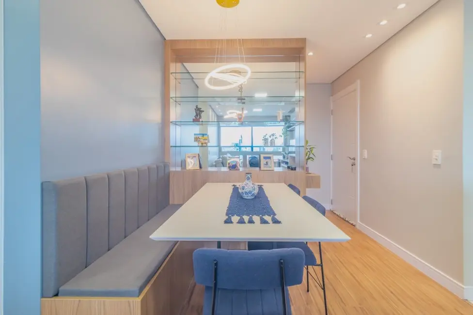 Apartamento com 2 quartos à venda, 64m2 em Praia de Belas, Porto Alegre - RS - imagem 4 Foto 4 de Apartamento com 2 quartos à venda, 64m2 em Praia de Belas, Porto Alegre - RS