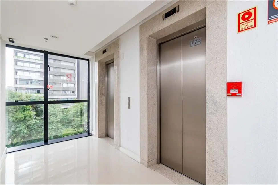 Foto 2 de Sala Comercial à venda, 32m2 em Praia de Belas, Porto Alegre - RS