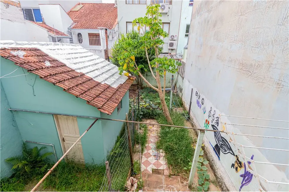 Casa com 4 quartos à venda, 98m2 em Petrópolis, Porto Alegre - RS - imagem 7 Foto 7 de Casa com 4 quartos à venda, 98m2 em Petrópolis, Porto Alegre - RS