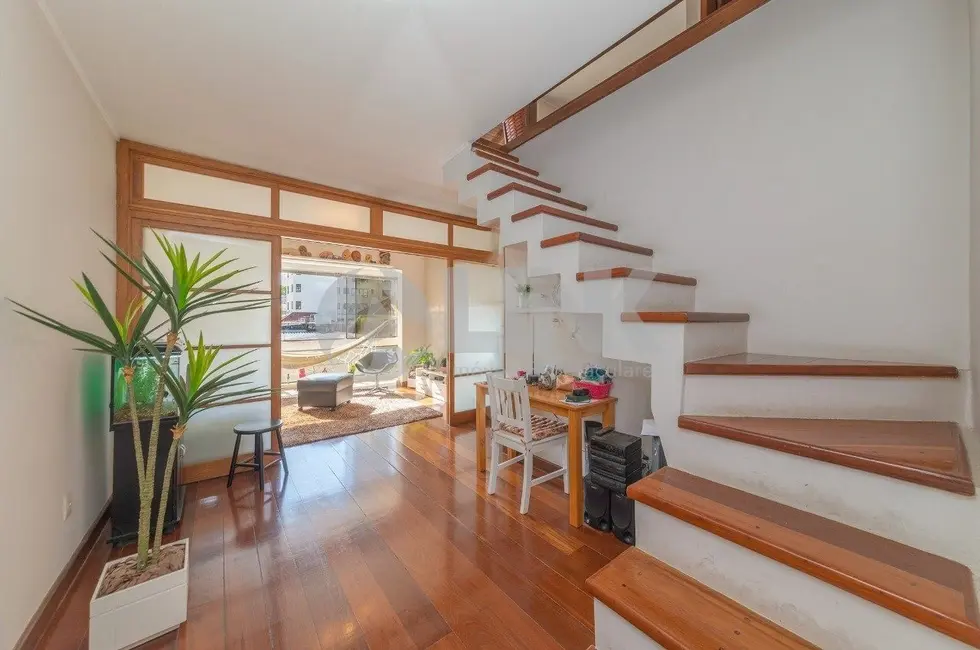 Apartamento com 2 quartos à venda, 200m2 em Petrópolis, Porto Alegre - RS - imagem 7 Foto 7 de Apartamento com 2 quartos à venda, 200m2 em Petrópolis, Porto Alegre - RS