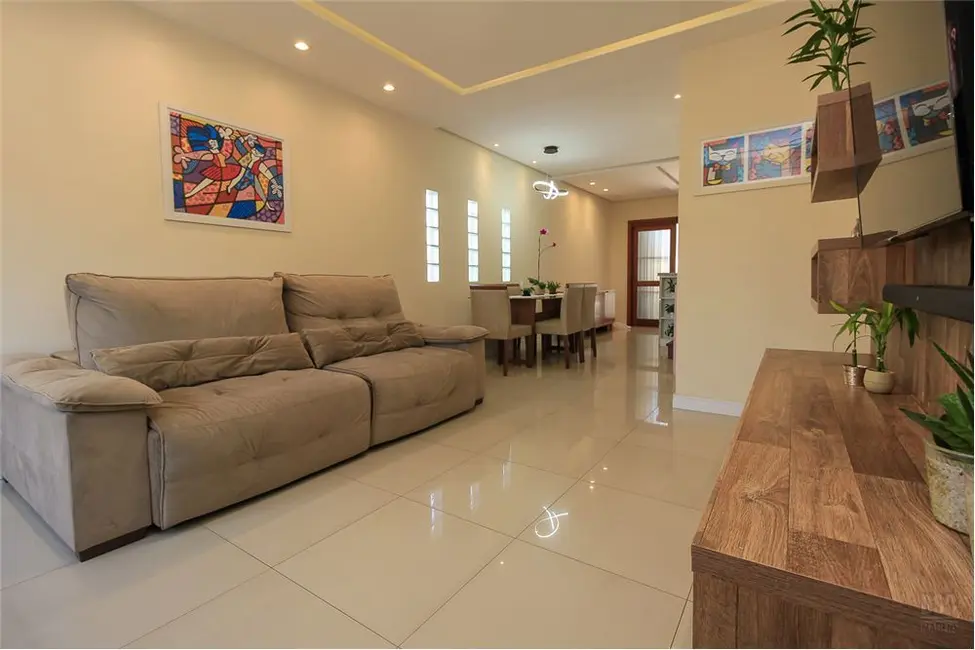 Foto 6 de Casa com 3 quartos à venda, 131m2 em Hípica, Porto Alegre - RS