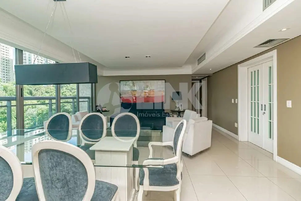 Foto 4 de Apartamento com 4 quartos à venda, 262m2 em Três Figueiras, Porto Alegre - RS