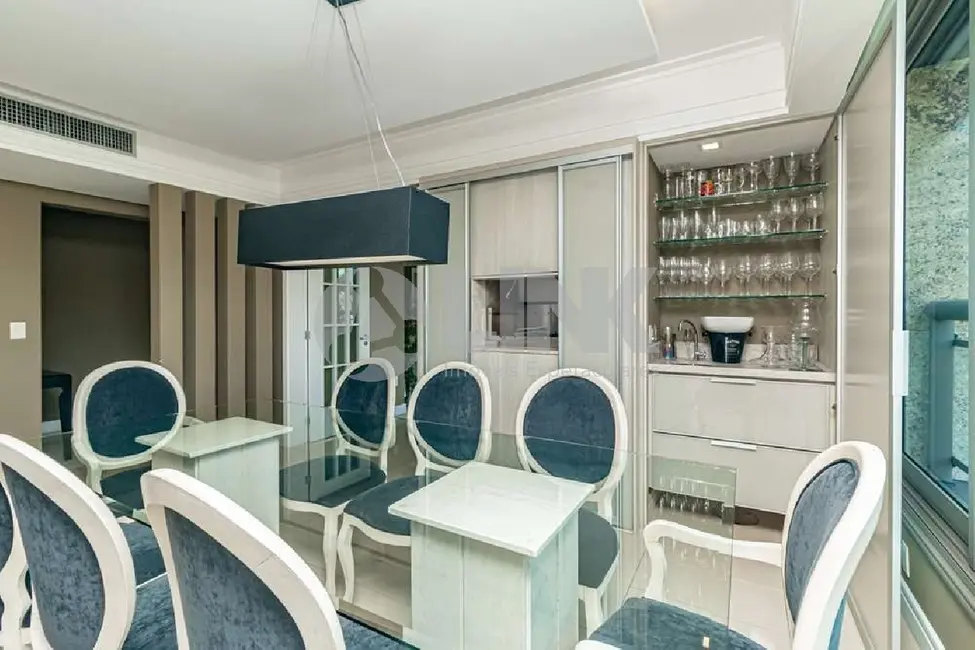 Foto 5 de Apartamento com 4 quartos à venda, 262m2 em Três Figueiras, Porto Alegre - RS
