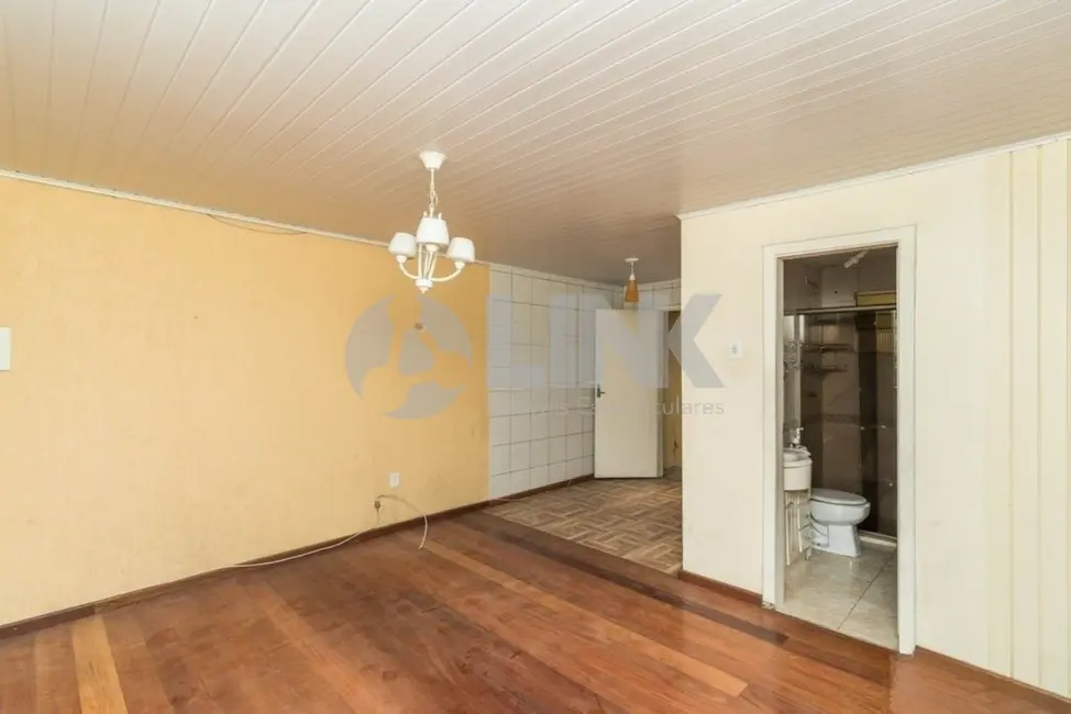 Casa com 2 quartos à venda, 120m2 em Jardim Carvalho, Porto Alegre - RS - imagem 3 Foto 3 de Casa com 2 quartos à venda, 120m2 em Jardim Carvalho, Porto Alegre - RS