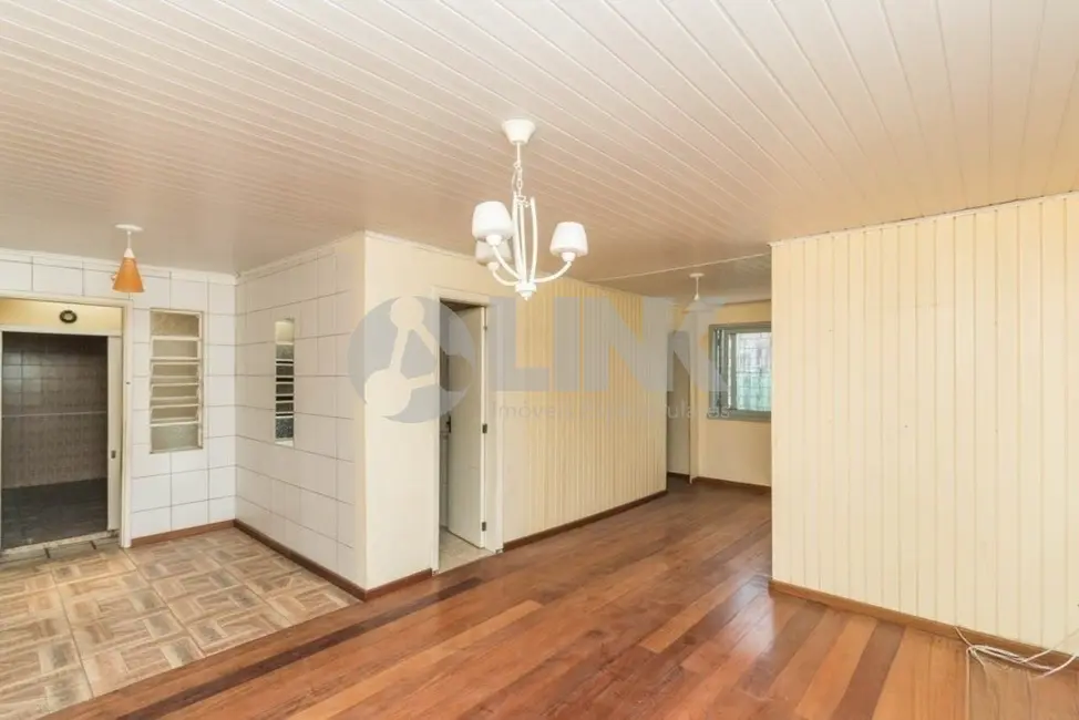 Casa com 2 quartos à venda, 120m2 em Jardim Carvalho, Porto Alegre - RS - imagem 2 Foto 2 de Casa com 2 quartos à venda, 120m2 em Jardim Carvalho, Porto Alegre - RS