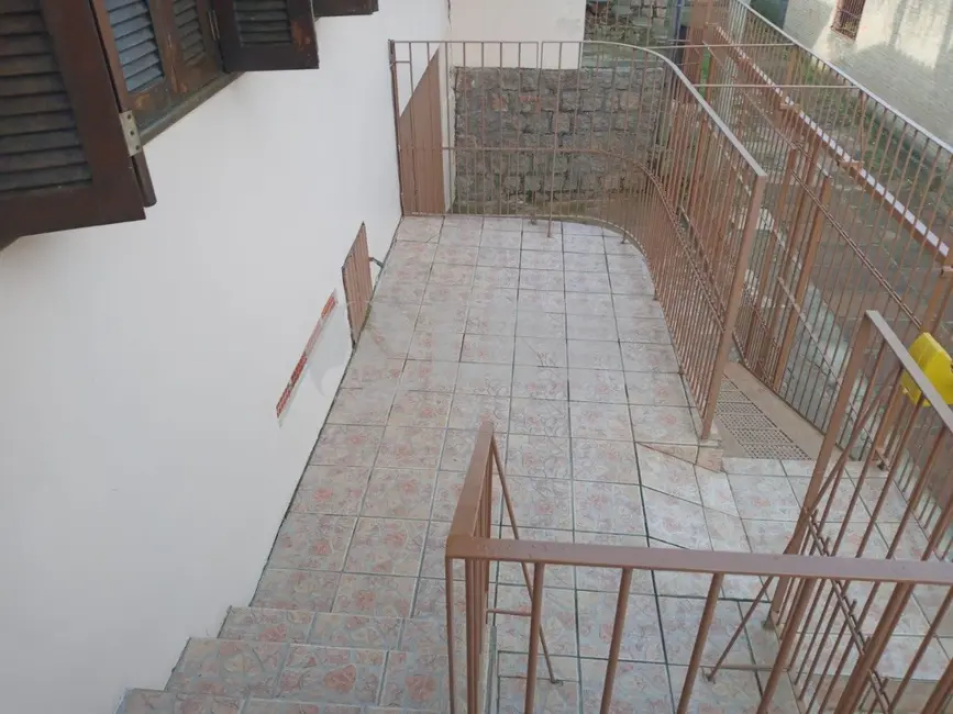 Casa com 3 quartos à venda, 138m2 em Jardim Carvalho, Porto Alegre - RS - imagem 8 Foto 8 de Casa com 3 quartos à venda, 138m2 em Jardim Carvalho, Porto Alegre - RS