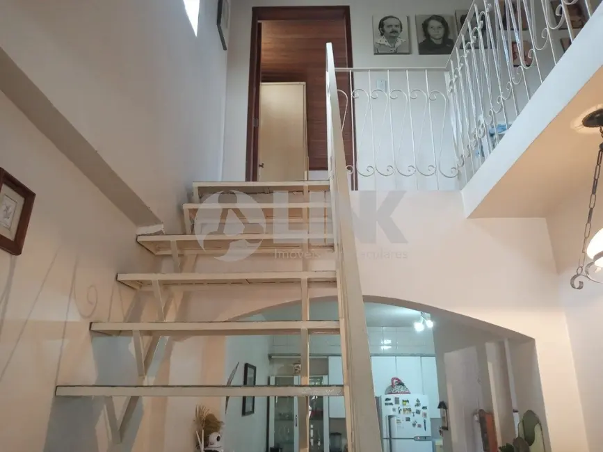 Casa com 3 quartos à venda, 138m2 em Jardim Carvalho, Porto Alegre - RS - imagem 5 Foto 5 de Casa com 3 quartos à venda, 138m2 em Jardim Carvalho, Porto Alegre - RS