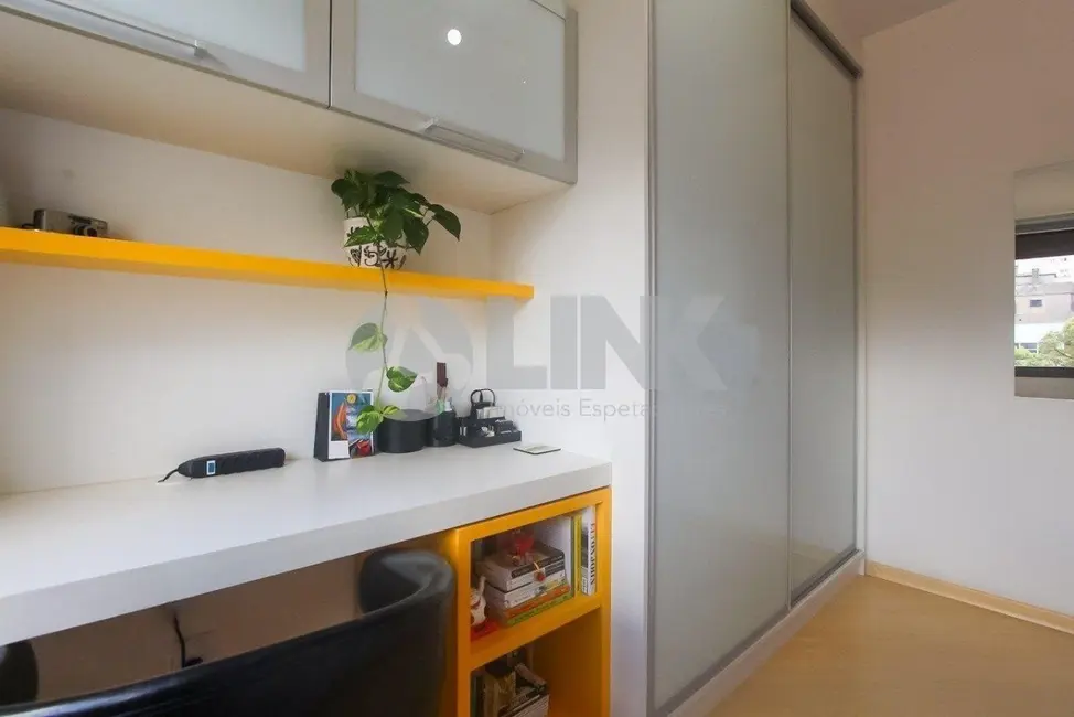 Foto 9 de Apartamento com 2 quartos à venda, 82m2 em Auxiliadora, Porto Alegre - RS