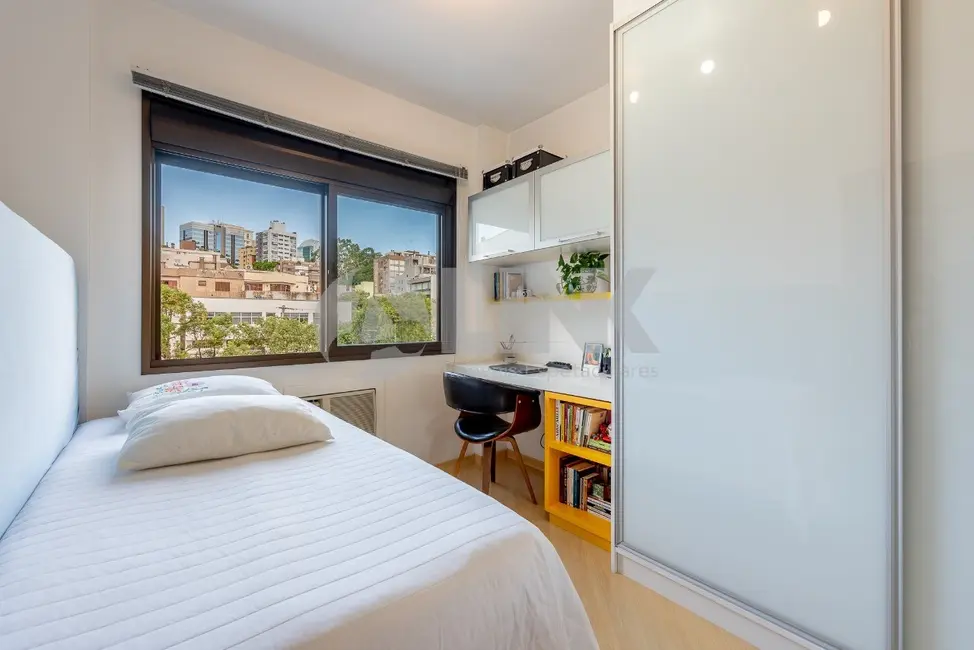 Foto 8 de Apartamento com 2 quartos à venda, 82m2 em Auxiliadora, Porto Alegre - RS