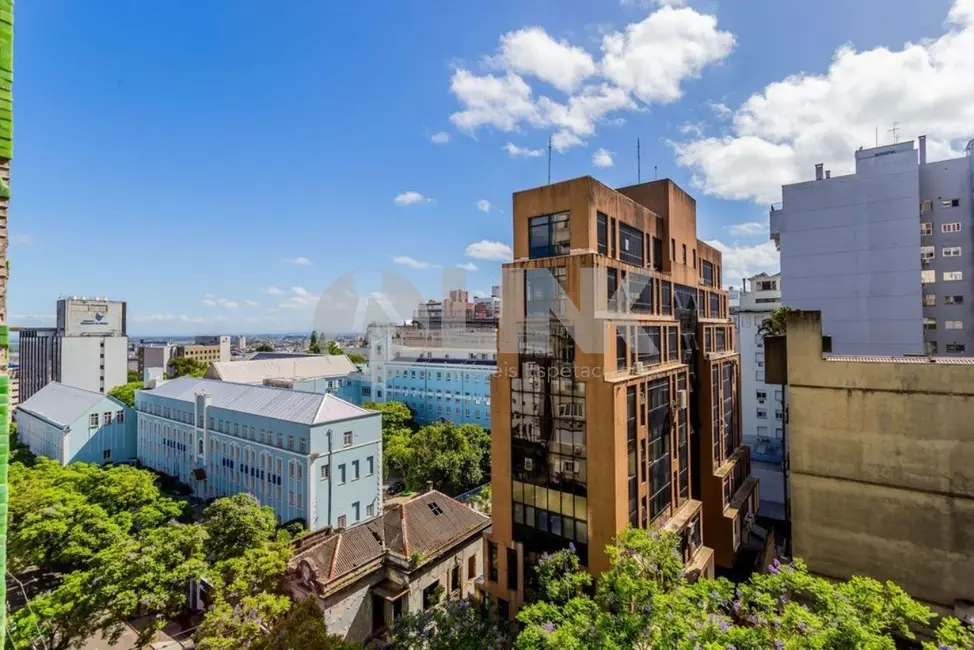 Apartamento com 2 quartos à venda, 105m2 em Moinhos de Vento, Porto Alegre - RS - imagem 7 Foto 7 de Apartamento com 2 quartos à venda, 105m2 em Moinhos de Vento, Porto Alegre - RS