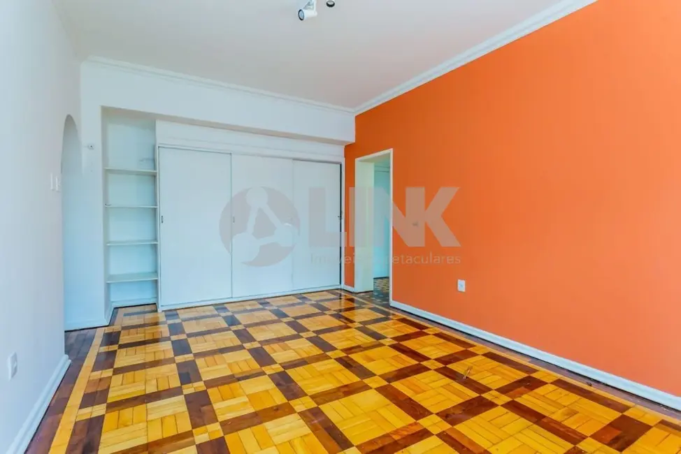 Apartamento com 2 quartos à venda, 105m2 em Moinhos de Vento, Porto Alegre - RS - imagem 5 Foto 5 de Apartamento com 2 quartos à venda, 105m2 em Moinhos de Vento, Porto Alegre - RS