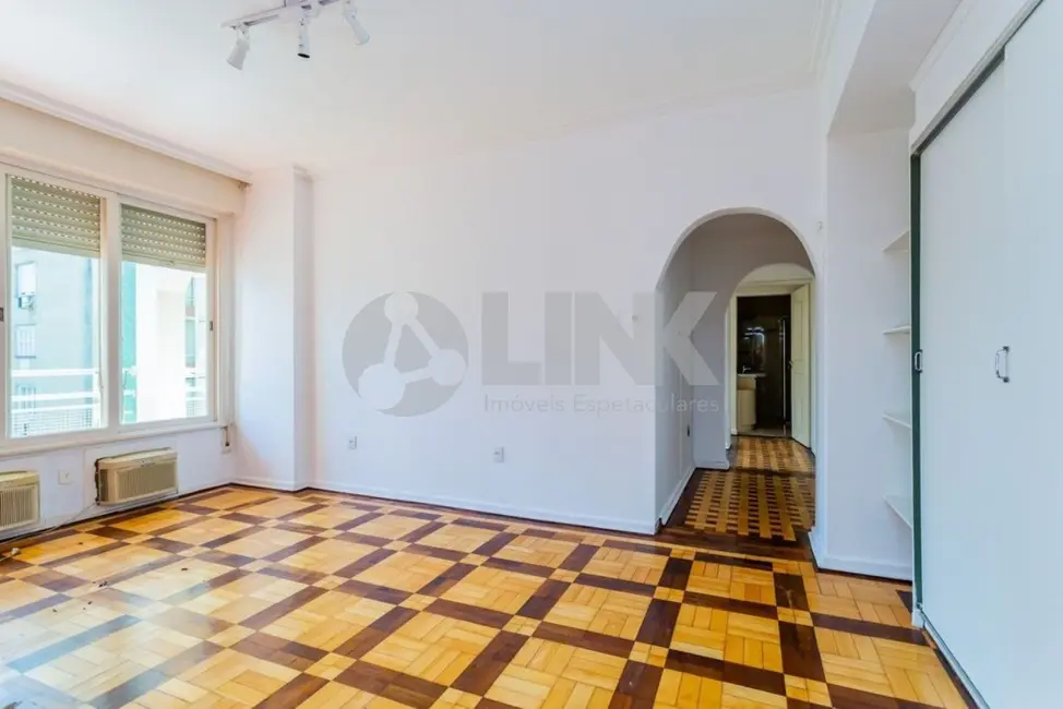 Apartamento com 2 quartos à venda, 105m2 em Moinhos de Vento, Porto Alegre - RS - imagem 3 Foto 3 de Apartamento com 2 quartos à venda, 105m2 em Moinhos de Vento, Porto Alegre - RS