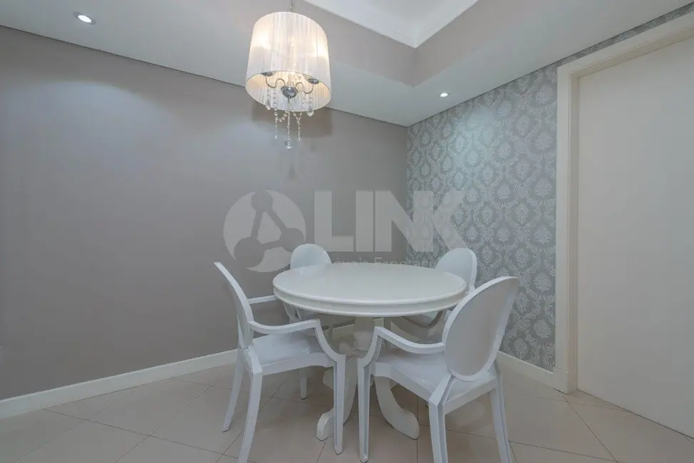 Apartamento com 2 quartos à venda, 83m2 em Rio Branco, Porto Alegre - RS - imagem 5 Foto 5 de Apartamento com 2 quartos à venda, 83m2 em Rio Branco, Porto Alegre - RS