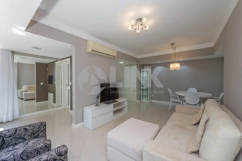 Foto 2 de Apartamento com 2 quartos à venda, 83m2 em Rio Branco, Porto Alegre - RS