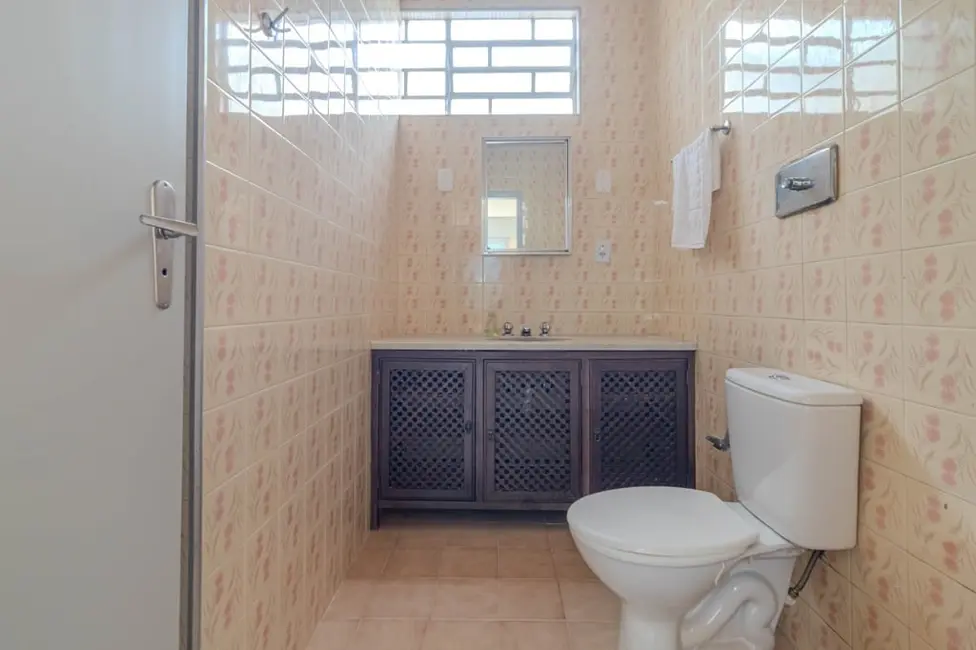 Casa com 3 quartos à venda, 259m2 em Bom Jesus, Porto Alegre - RS - imagem 4 Foto 4 de Casa com 3 quartos à venda, 259m2 em Bom Jesus, Porto Alegre - RS