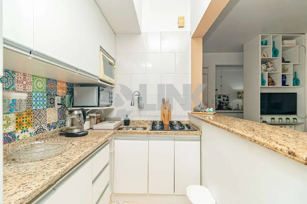 Apartamento com 1 quarto à venda, 54m2 em Centro Histórico, Porto Alegre - RS - imagem 8 Foto 8 de Apartamento com 1 quarto à venda, 54m2 em Centro Histórico, Porto Alegre - RS