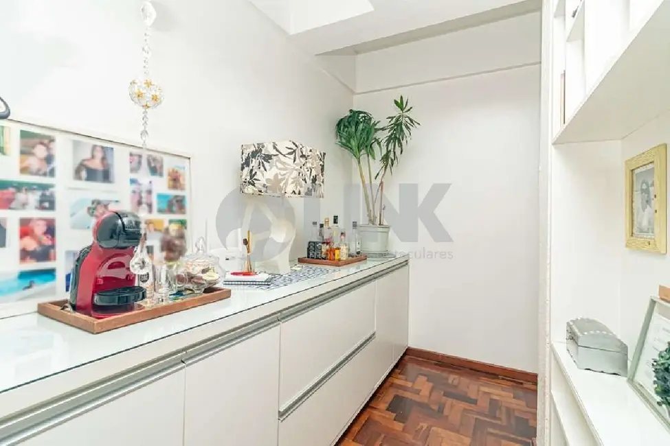 Apartamento com 1 quarto à venda, 54m2 em Centro Histórico, Porto Alegre - RS - imagem 6 Foto 6 de Apartamento com 1 quarto à venda, 54m2 em Centro Histórico, Porto Alegre - RS