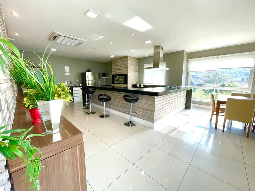 Apartamento com 2 quartos à venda, 79m2 em Jardim Carvalho, Porto Alegre - RS - imagem 9 Foto 9 de Apartamento com 2 quartos à venda, 79m2 em Jardim Carvalho, Porto Alegre - RS