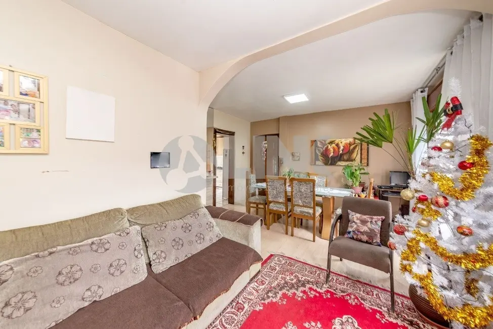 Foto 4 de Apartamento com 2 quartos à venda, 76m2 em São Sebastião, Porto Alegre - RS