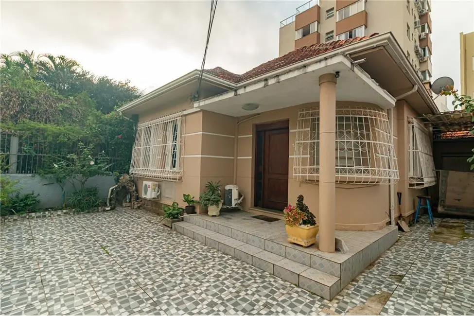 Foto 3 de Casa com 3 quartos à venda, 119m2 em Azenha, Porto Alegre - RS