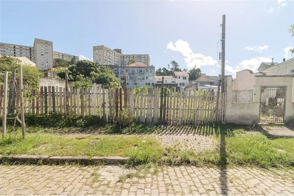 Foto 7 de Terreno / Lote à venda em Santo Antônio, Porto Alegre - RS
