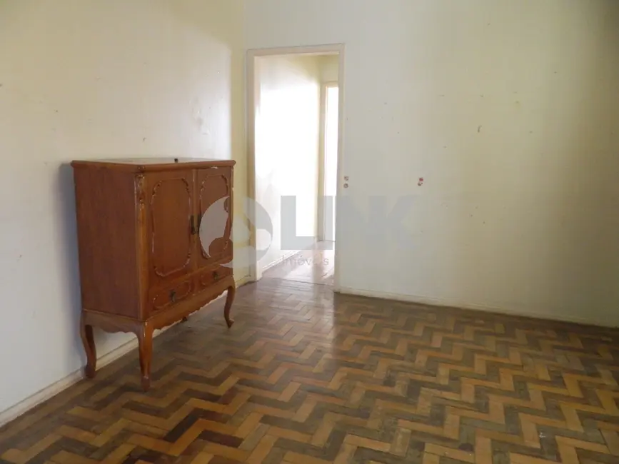 Apartamento com 2 quartos à venda, 60m2 em Santana, Porto Alegre - RS - imagem 4 Foto 4 de Apartamento com 2 quartos à venda, 60m2 em Santana, Porto Alegre - RS