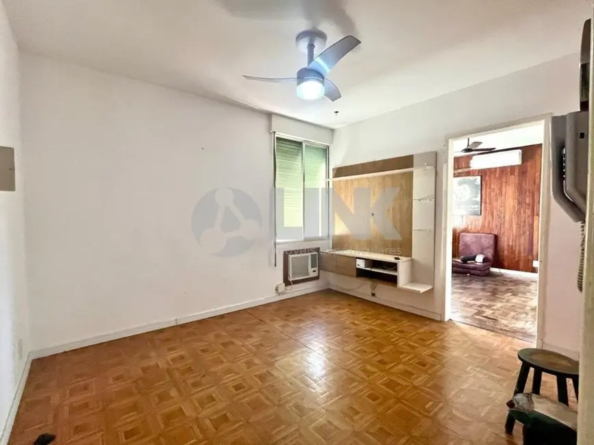 Foto 3 de Apartamento com 2 quartos à venda, 47m2 em Cidade Baixa, Porto Alegre - RS