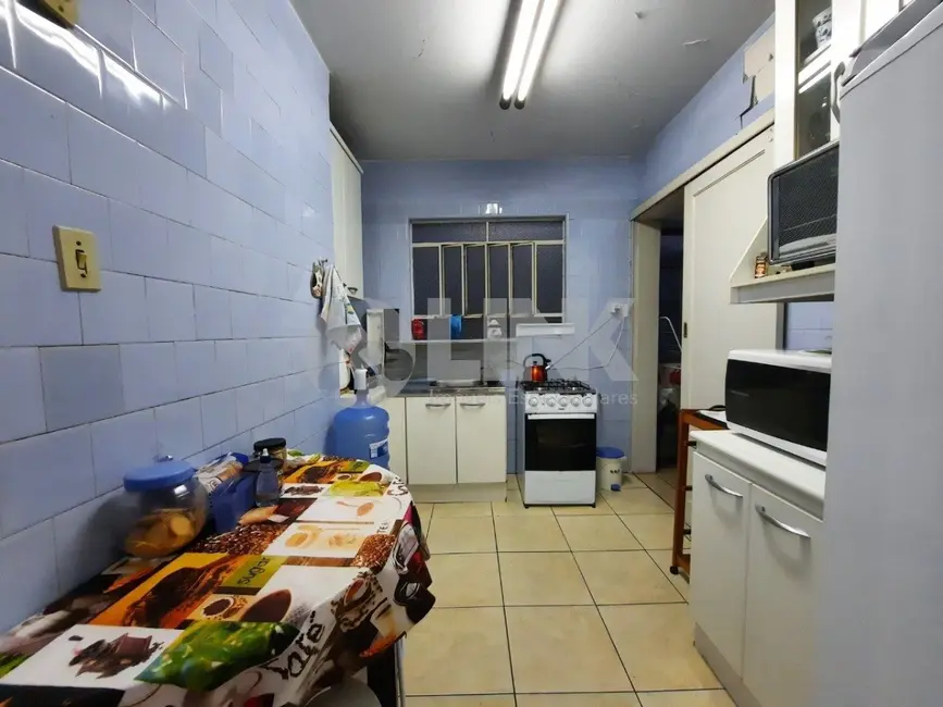 Apartamento com 2 quartos à venda, 86m2 em Azenha, Porto Alegre - RS - imagem 8 Foto 8 de Apartamento com 2 quartos à venda, 86m2 em Azenha, Porto Alegre - RS