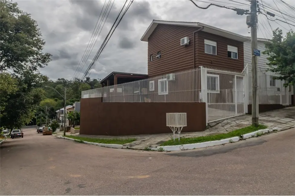 Foto 3 de Casa com 3 quartos à venda, 109m2 em Lomba do Pinheiro, Porto Alegre - RS