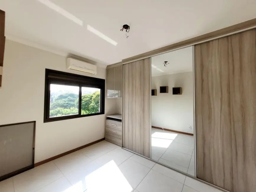 Apartamento com 2 quartos à venda, 68m2 em Jardim Botânico, Porto Alegre - RS - imagem 4 Foto 4 de Apartamento com 2 quartos à venda, 68m2 em Jardim Botânico, Porto Alegre - RS