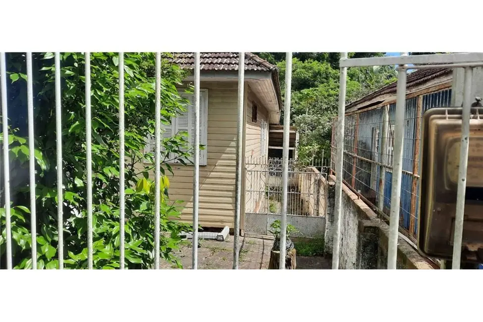 Foto 5 de Terreno / Lote à venda em Cristo Redentor, Porto Alegre - RS