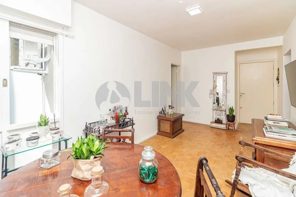 Apartamento com 2 quartos à venda, 72m2 em Menino Deus, Porto Alegre - RS - imagem 1 Foto 1 de Apartamento com 2 quartos à venda, 72m2 em Menino Deus, Porto Alegre - RS